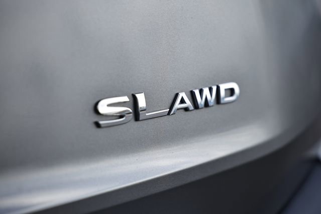 Used 2023 Nissan Rogue SL w/ SL Premium Package image 11