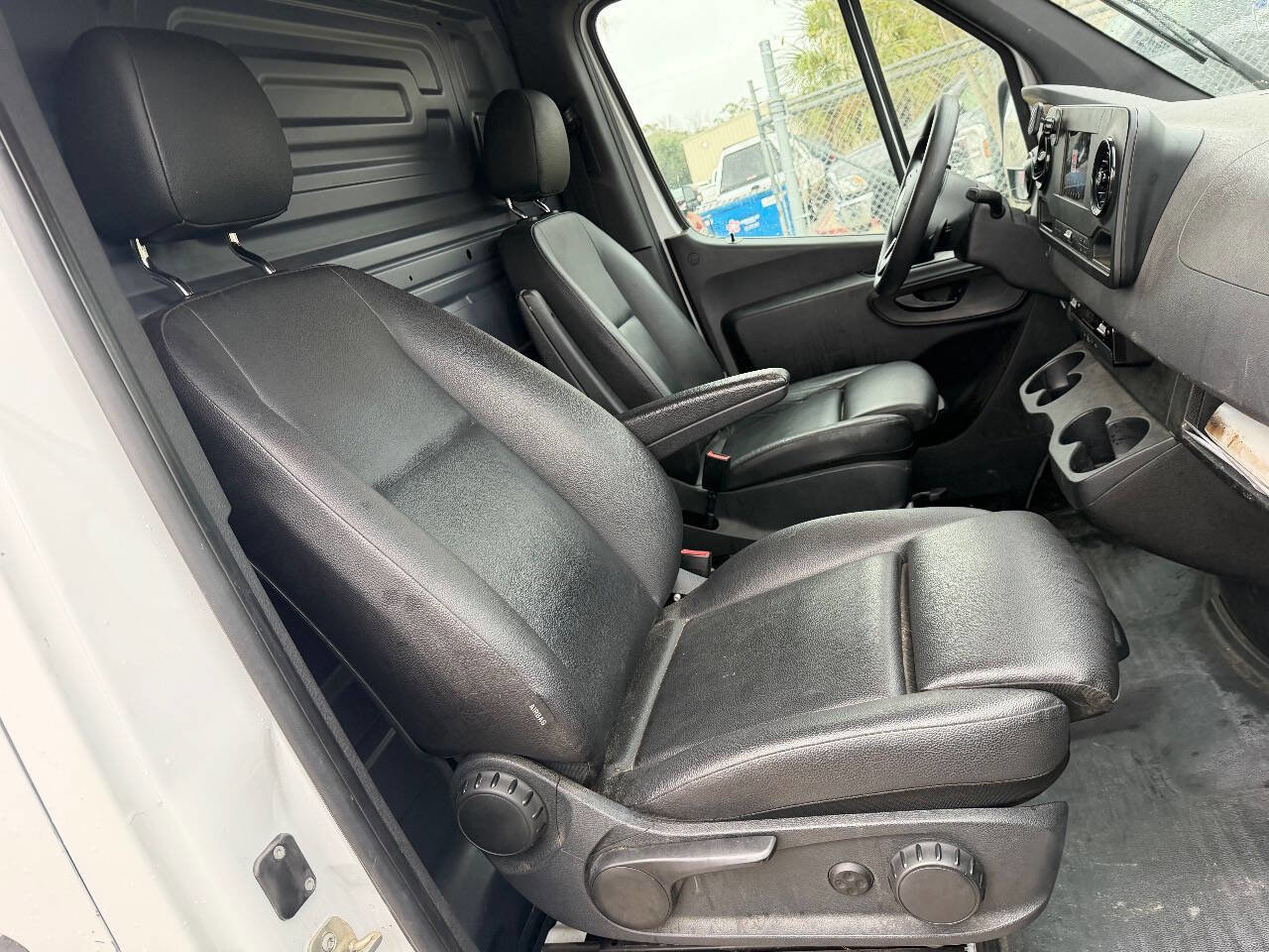 Used 2020 Freightliner Sprinter 2500 image 5