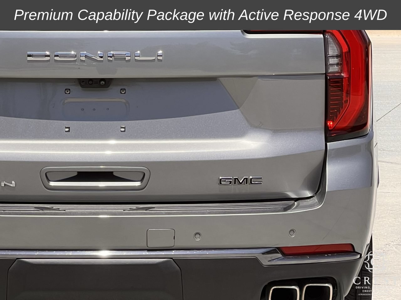 Used 2025 GMC Yukon Denali Ultimate AWD/4WD image 5
