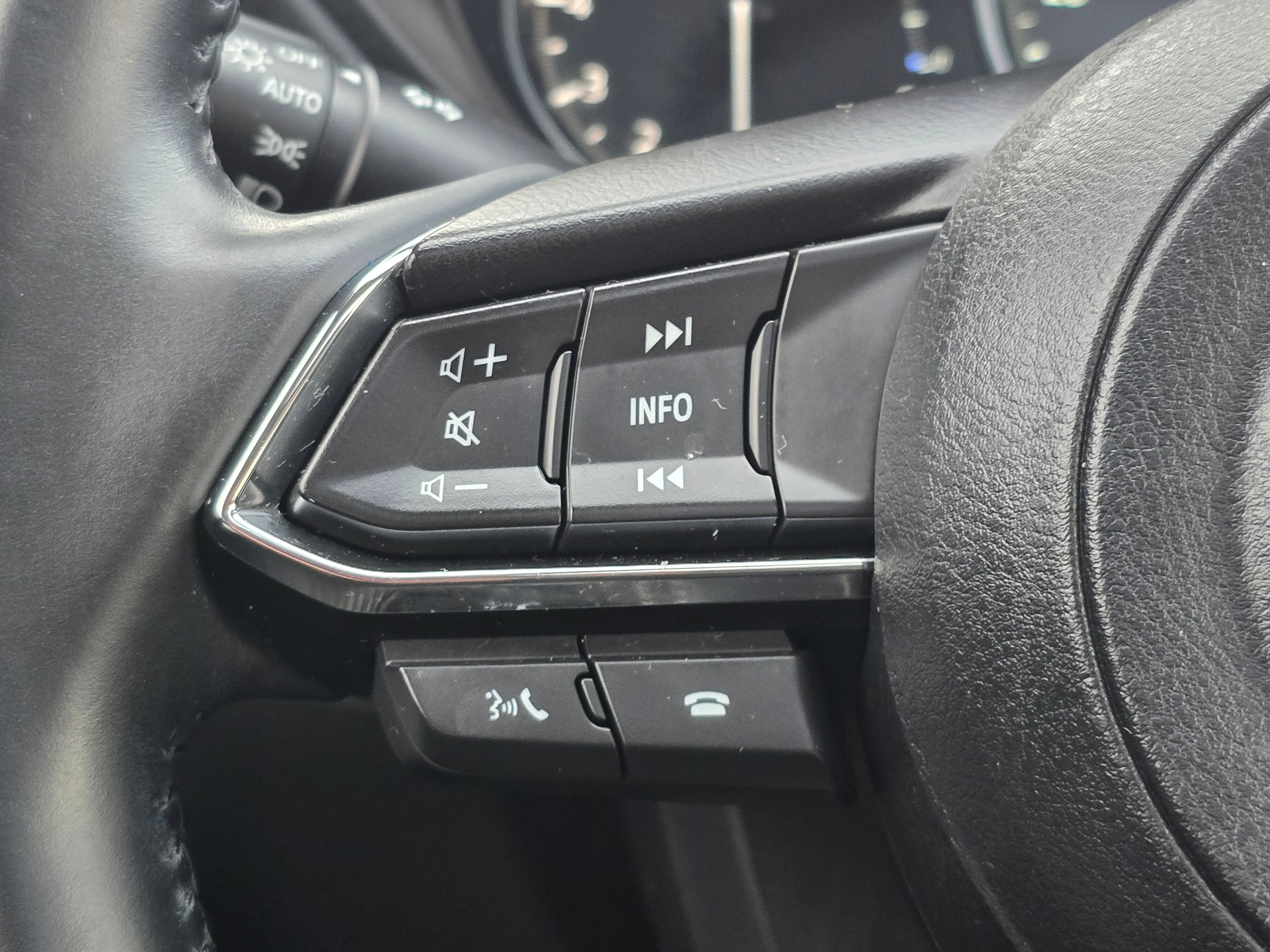 Used 2022 MAZDA CX-5 AWD 2.5 S w/ Premium Package image 35