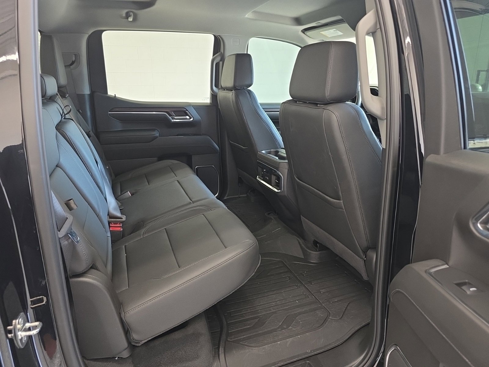 Used 2024 GMC Sierra 1500 SLT w/ SLT Premium Package image 11