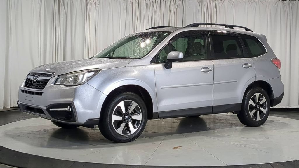 Used 2018 Subaru Forester 2.5i Premium w/ All-Weather Package AWD/4WD image 5