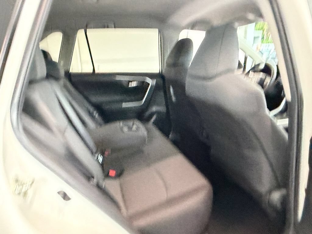 Used 2023 Toyota RAV4 XLE AWD/4WD image 12