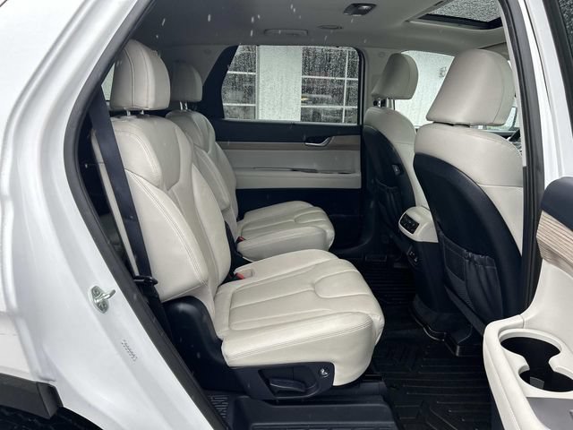 Used 2021 Hyundai Palisade SEL w/ Premium Package AWD/4WD image 17