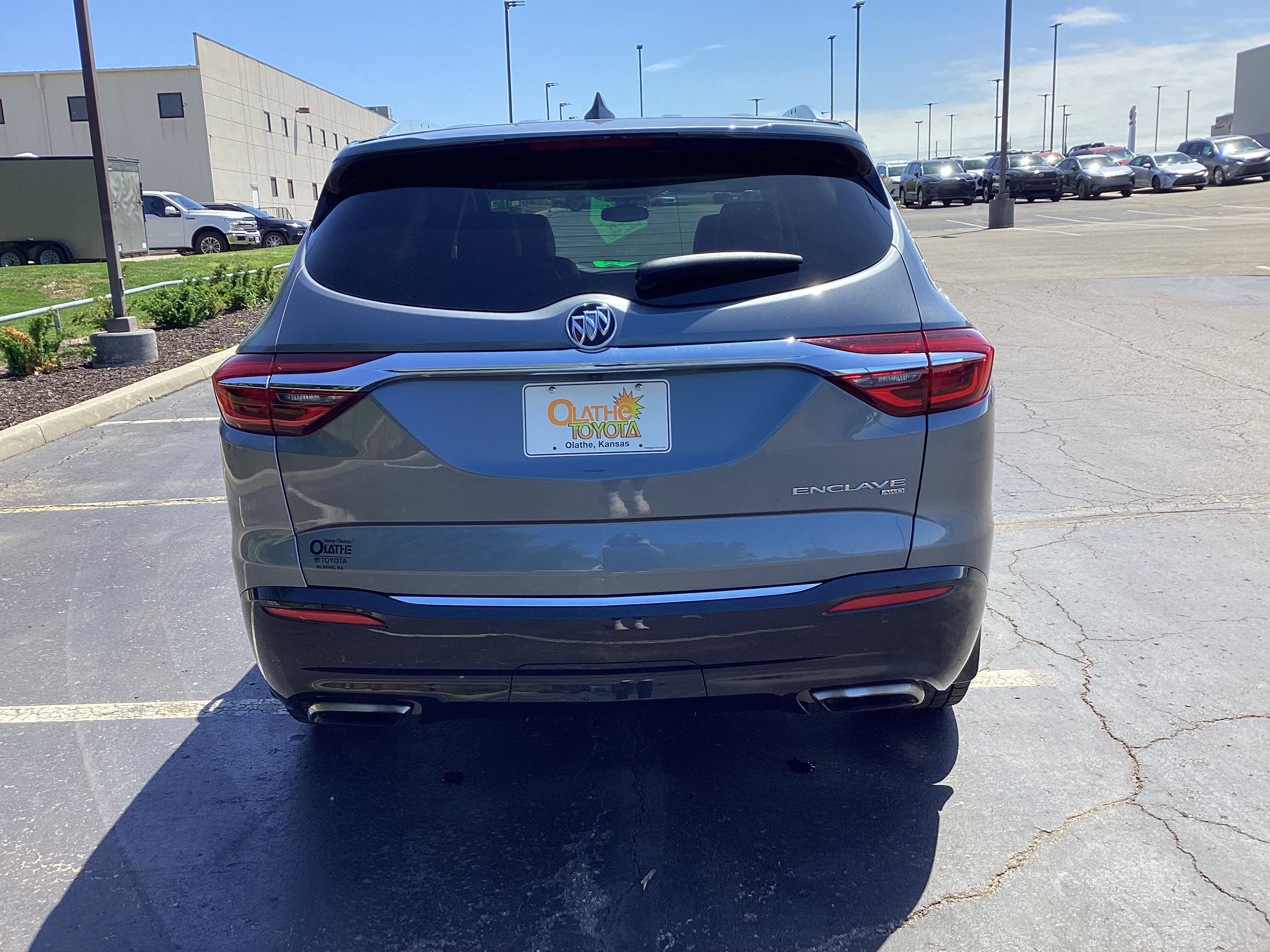 Used 2019 Buick Enclave Premium w/ Experience Buick Package AWD/4WD image 5