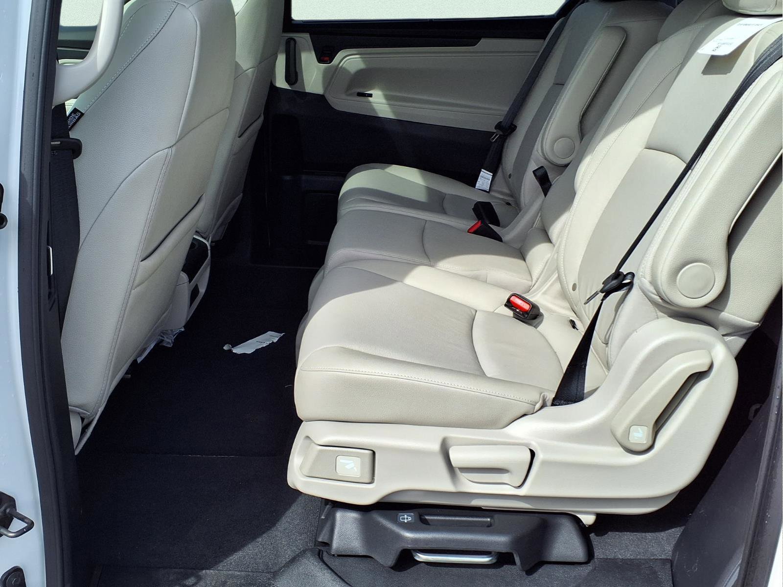 New 2026 Honda Odyssey EX-L image 13