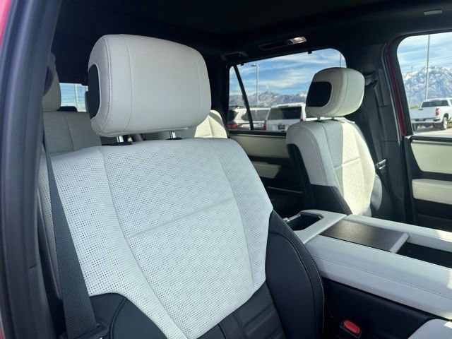 Used 2024 Toyota Sequoia Capstone AWD/4WD image 18