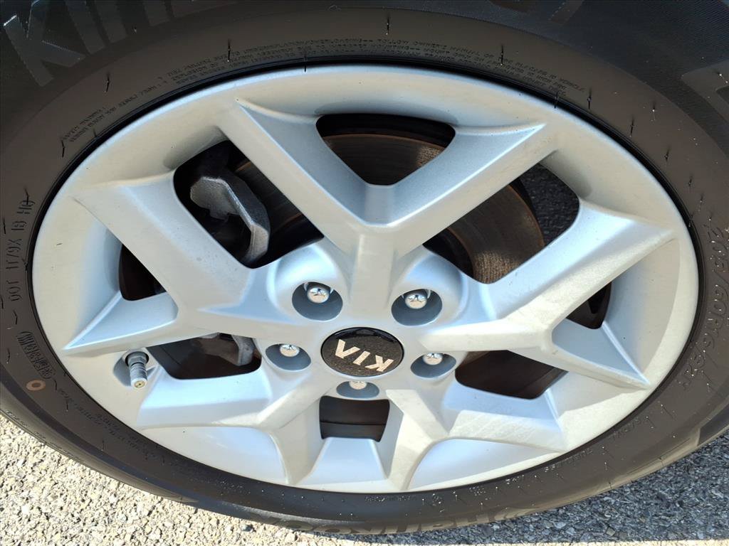 Used 2021 Kia Soul S FWD image 11