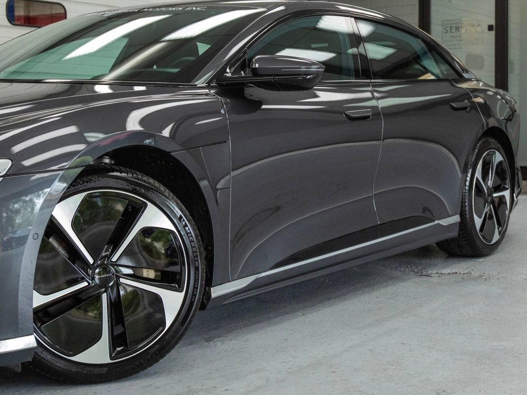 Used 2024 Lucid Air Touring AWD/4WD image 31