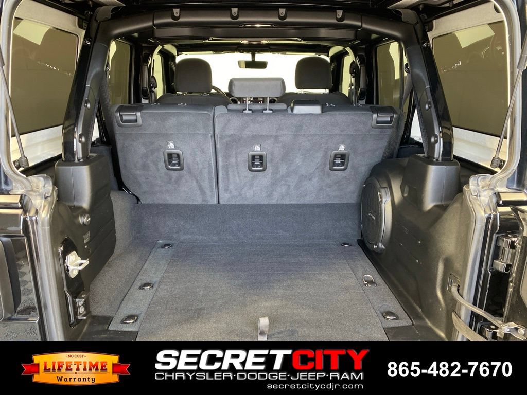 Used 2023 Jeep Wrangler Unlimited w/ Sun & Screen Package AWD/4WD image 30