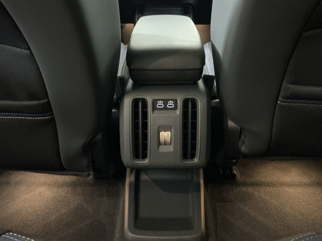 Certified 2025 MINI Cooper Countryman SE w/ Comfort Package Max AWD/4WD image 25