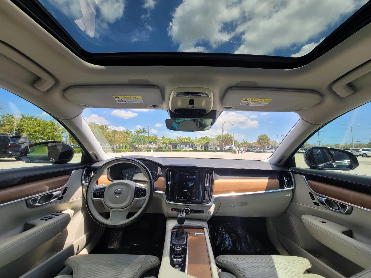 Used 2017 Volvo S90 T5 Inscription w/ Vision Package FWD image 16