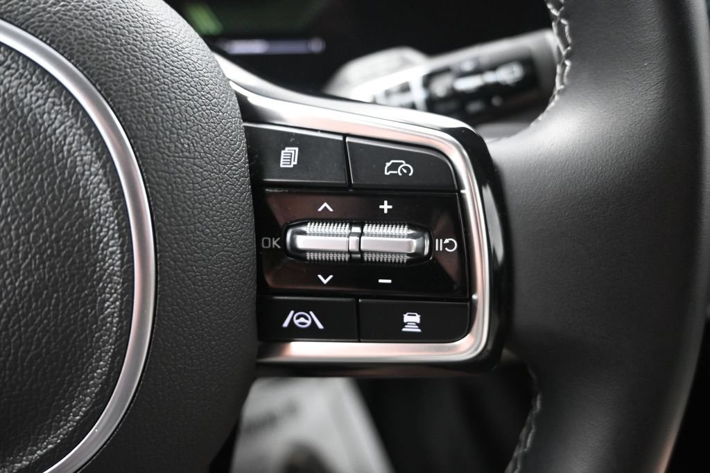 Certified 2025 Kia Sorento S AWD/4WD image 27