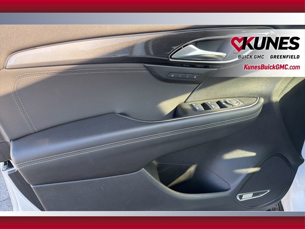 Used 2024 Buick Envision Preferred image 18