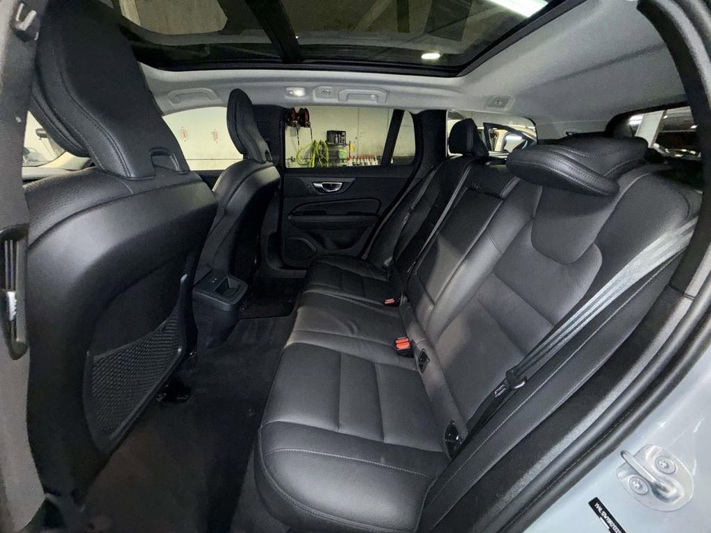 Used 2024 Volvo V60 B5 Cross Country Plus w/ Protection Package Premier AWD/4WD image 19