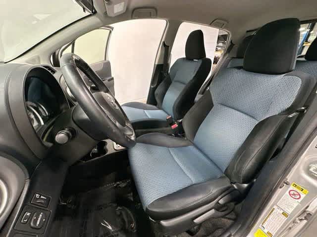 Used 2012 Toyota Yaris SE FWD image 12