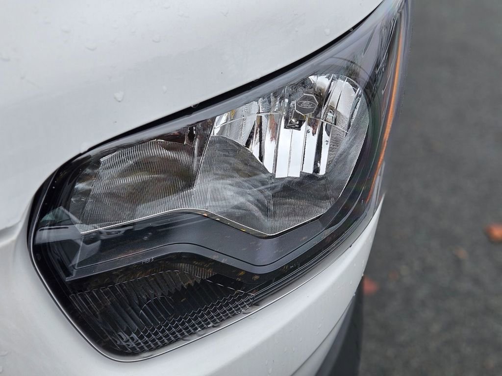 New 2024 Ford Transit 250 148 Medium Roof w/ Load Area Protection Package image 10