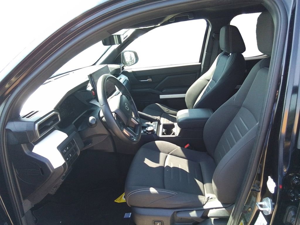 Used 2024 Toyota Tacoma TRD Off-Road image 9