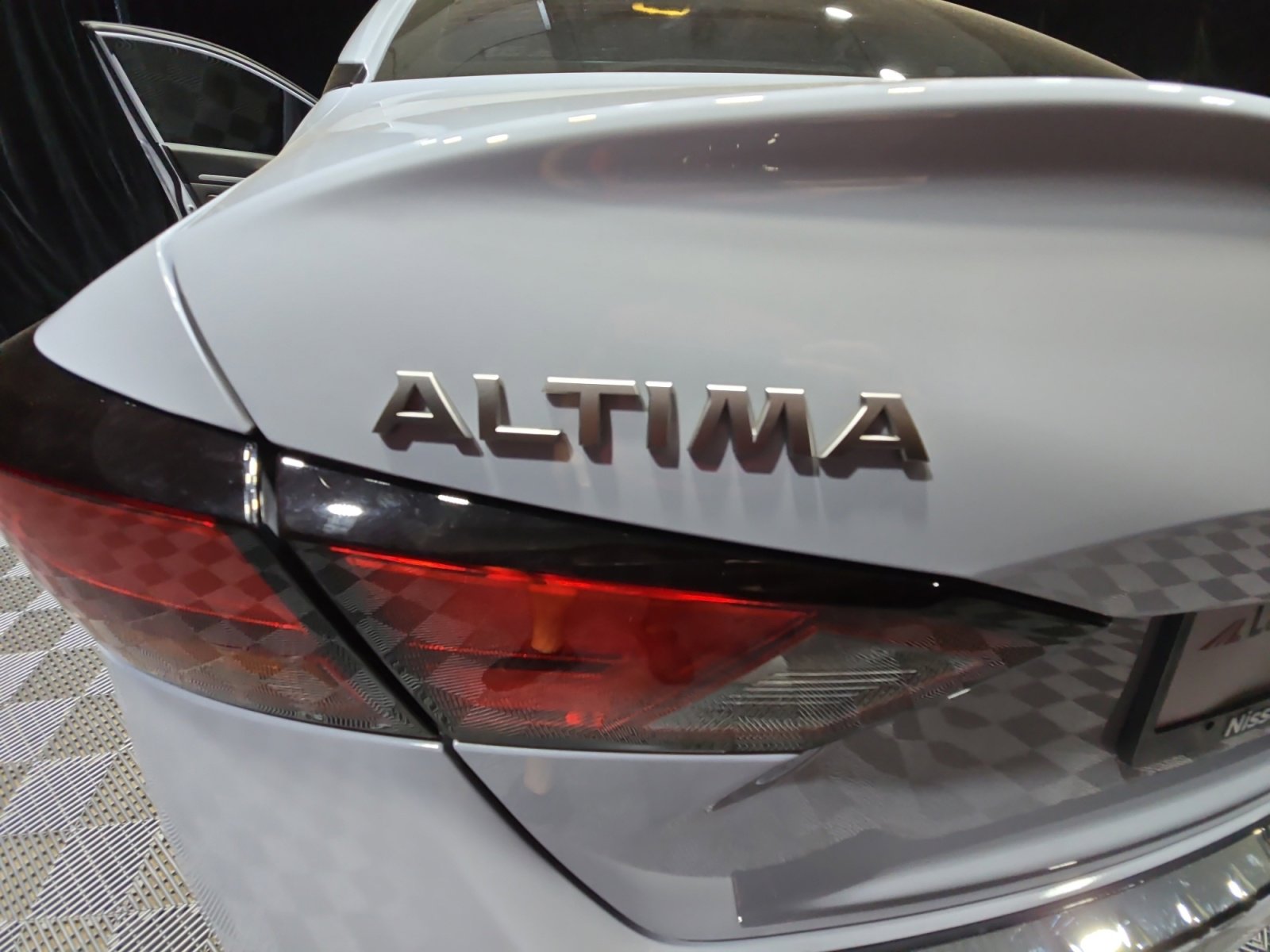Used 2023 Nissan Altima 2.5 SR image 24