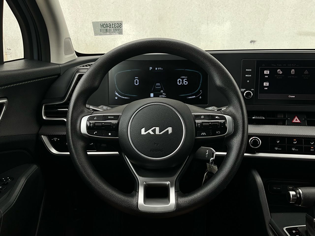 Used 2025 Kia Sportage LX image 30