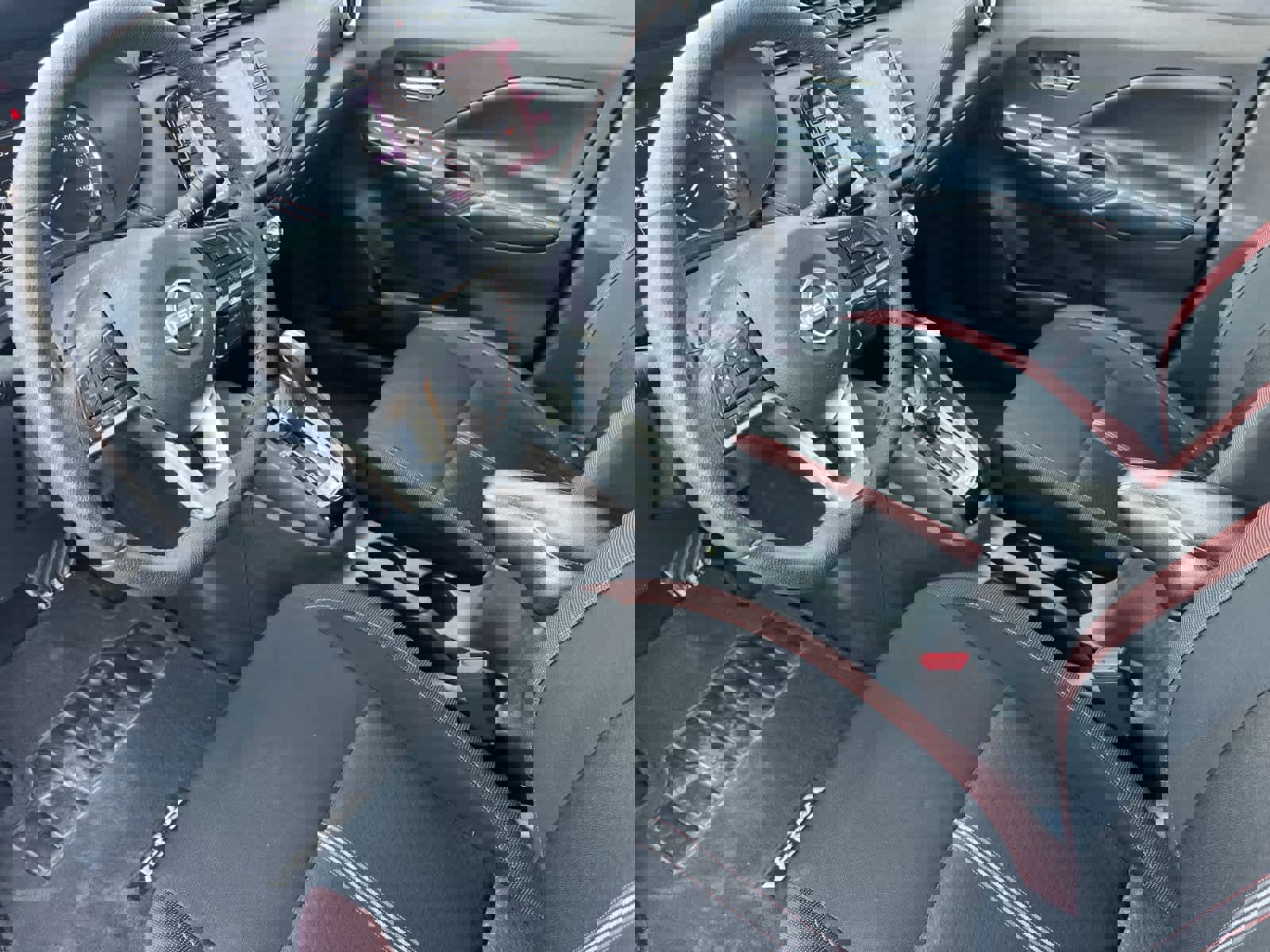 Used 2024 Nissan Versa SR image 12