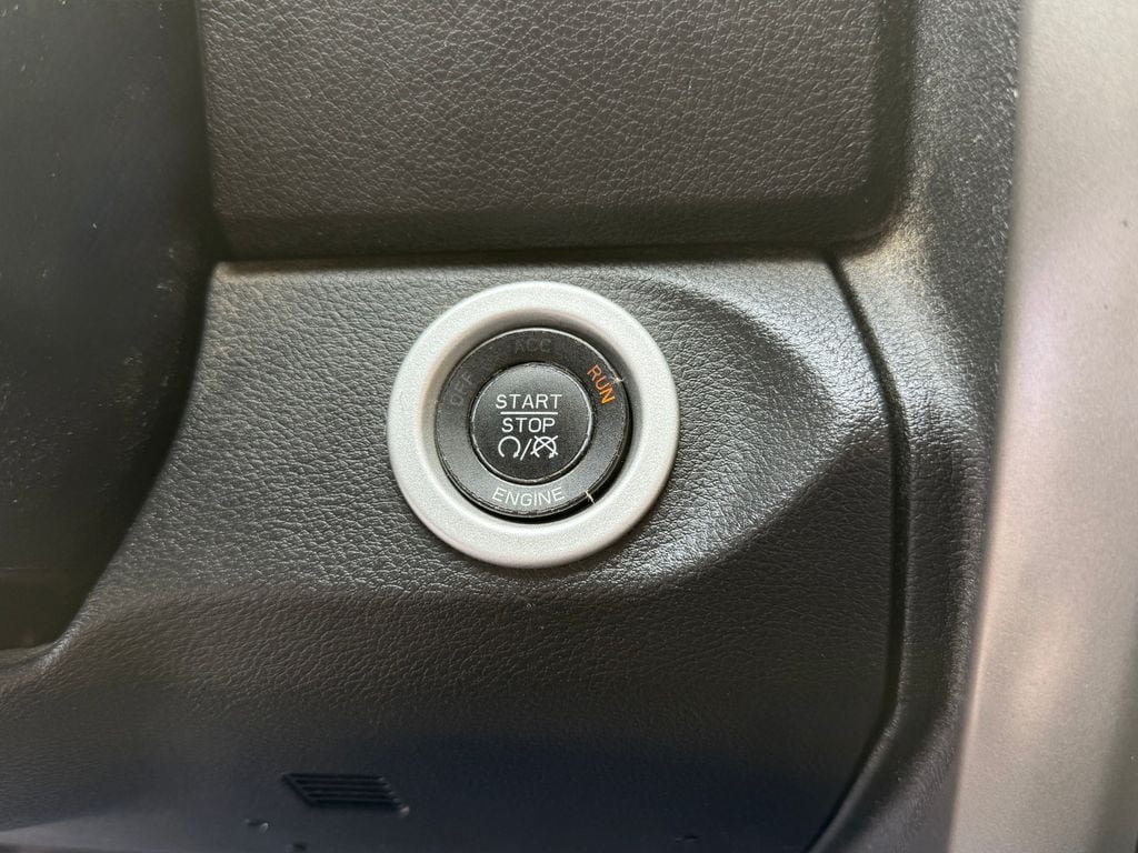 Used 2014 RAM 1500 Sport w/ Convenience Group AWD/4WD image 15