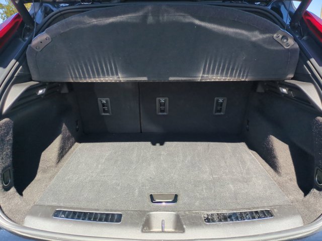 Used 2025 Cadillac XT4 Premium Luxury image 14