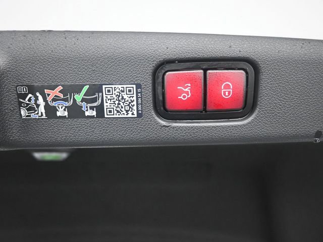 Used 2025 Mercedes-Benz E 350 Sedan image 24