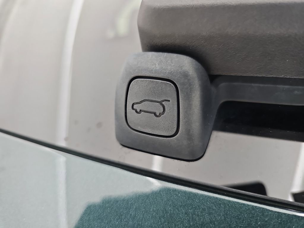 Used 2023 Genesis GV70 2.5T w/ Select Package image 59