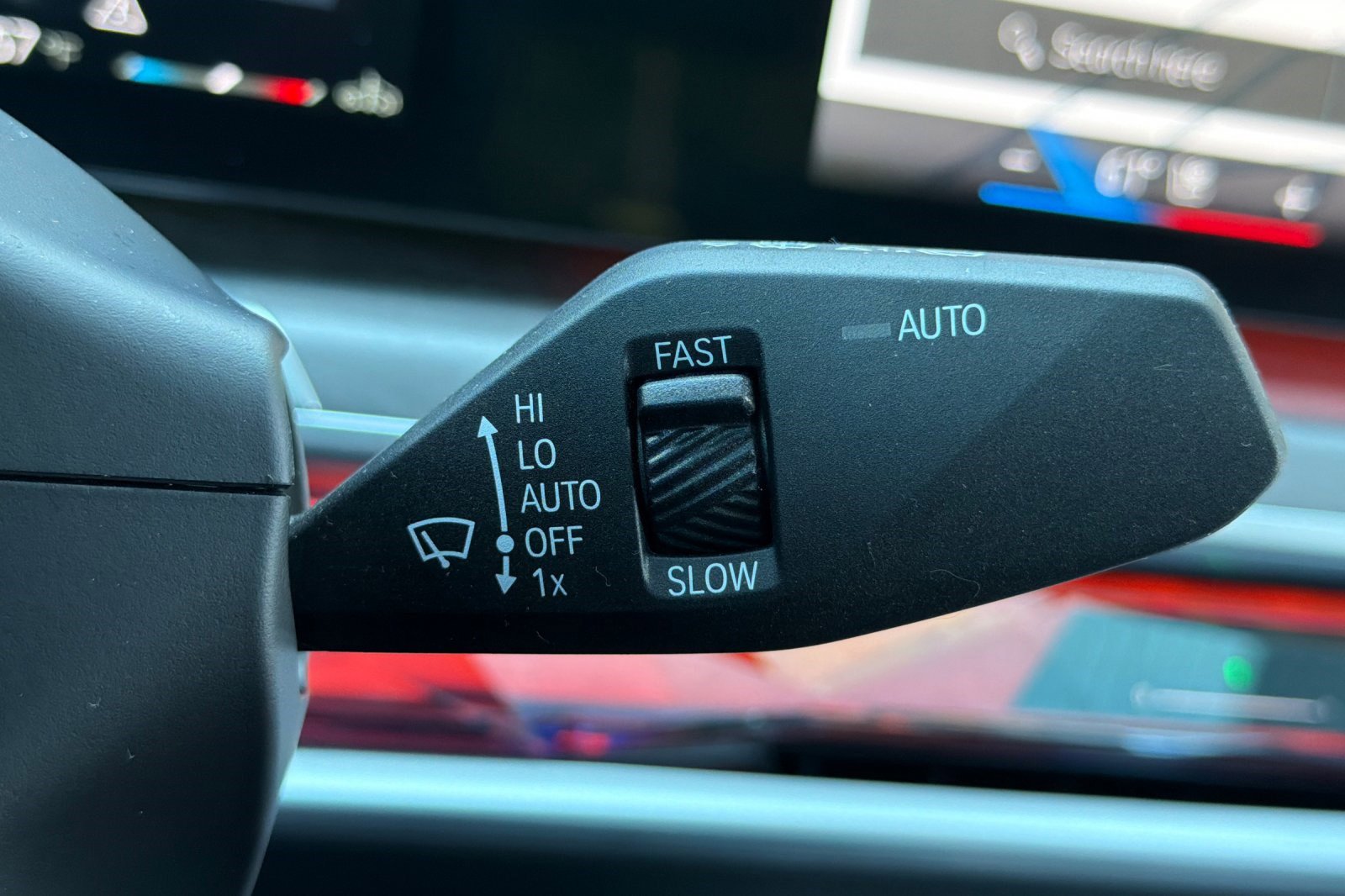 Certified 2023 BMW 740i image 34