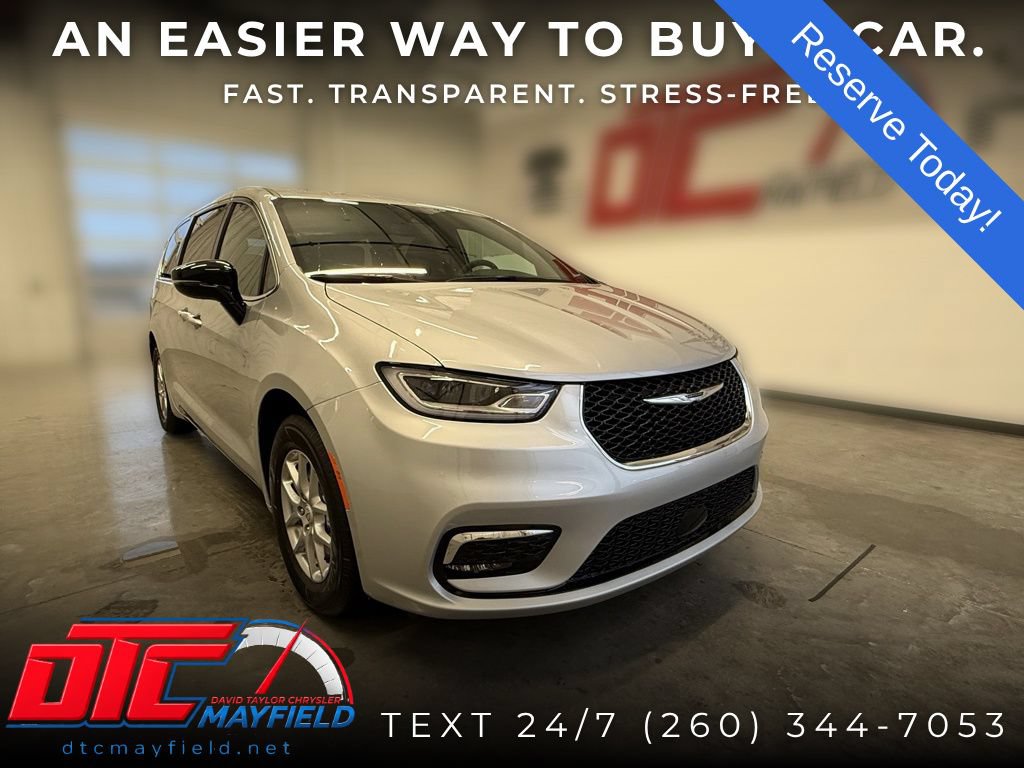 New 2026 Chrysler Pacifica Select