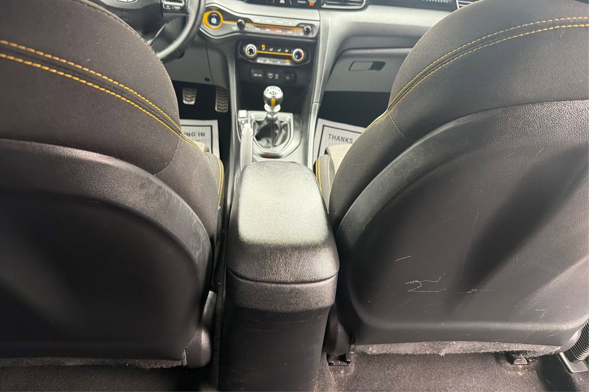 Used 2020 Hyundai Veloster Turbo R-Spec image 19