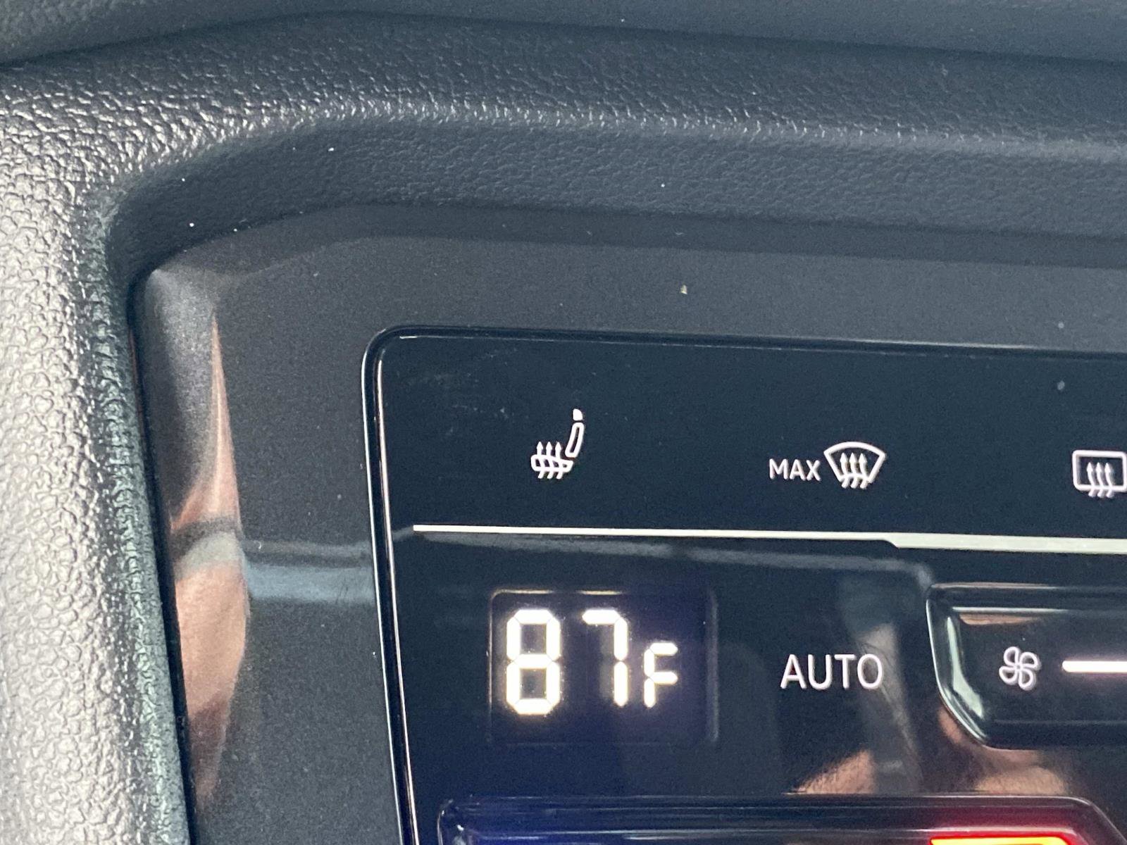 Used 2023 Volkswagen Tiguan SE R-Line image 24