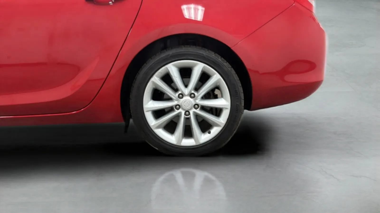 Used 2017 Buick Verano Leather FWD image 29