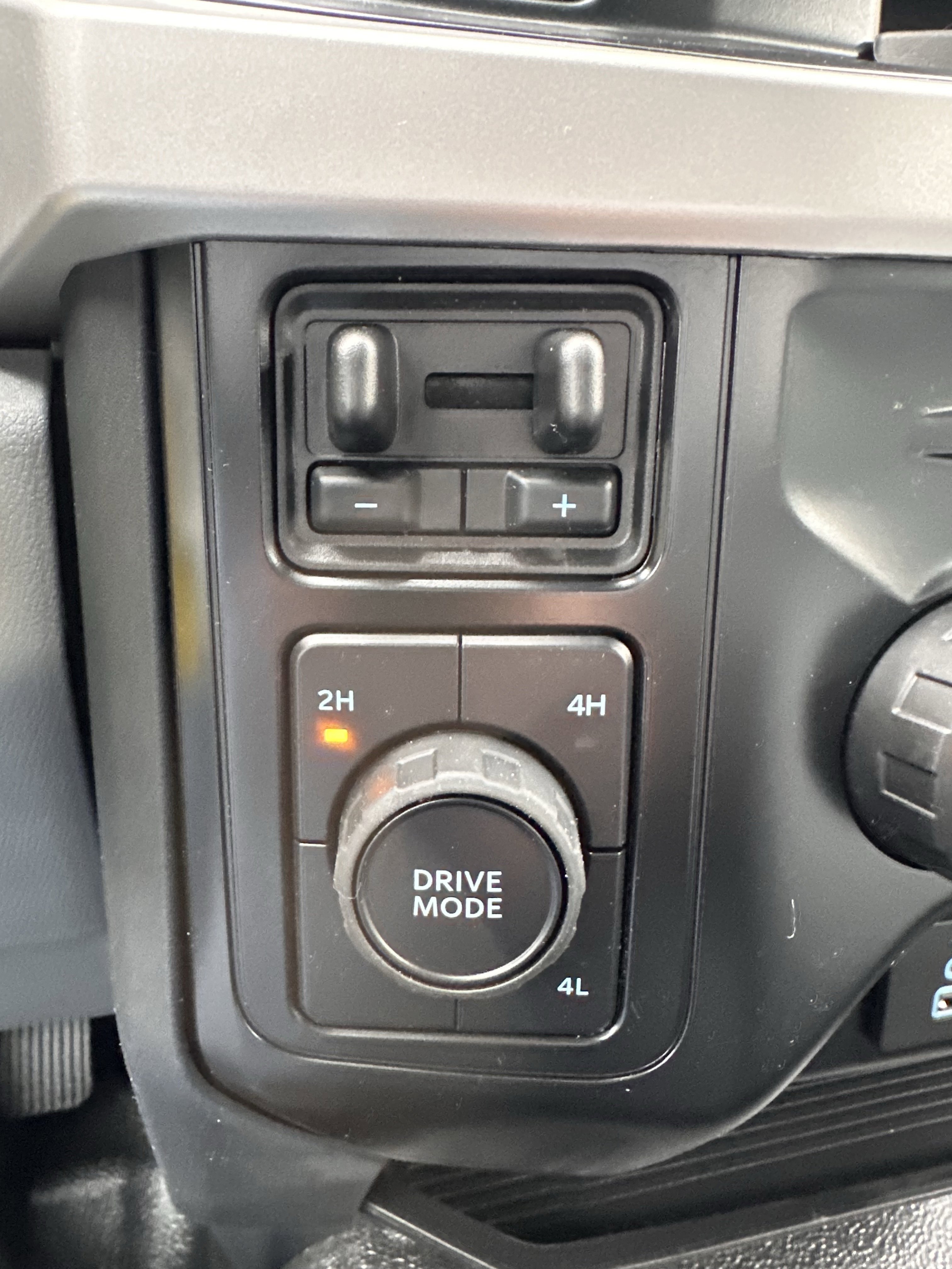 New 2026 Ford F350 XL w/ XL Chrome Package image 17