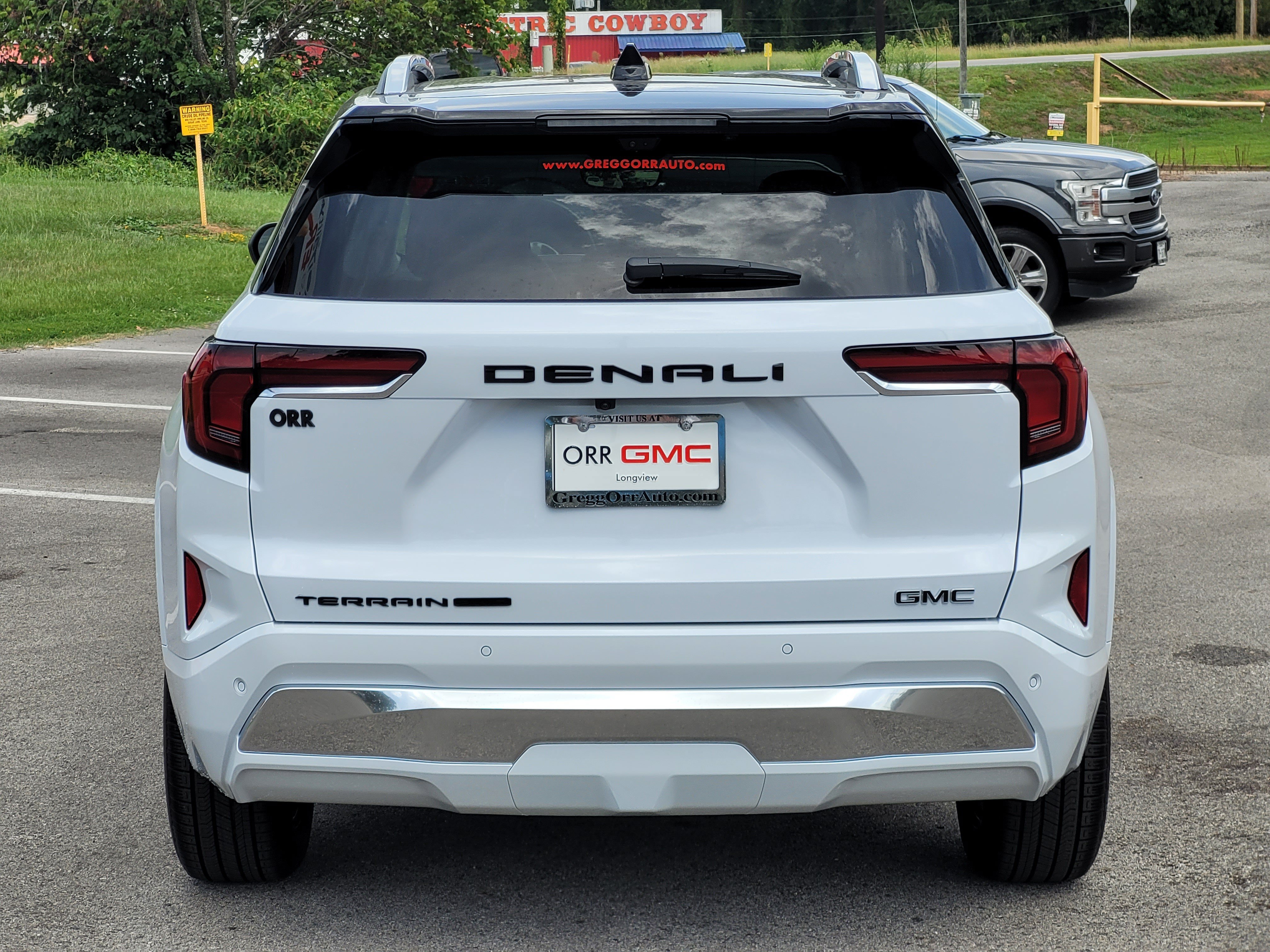 New 2027 GMC Terrain Denali w/ LPO, Black Badging Package AWD/4WD image 5