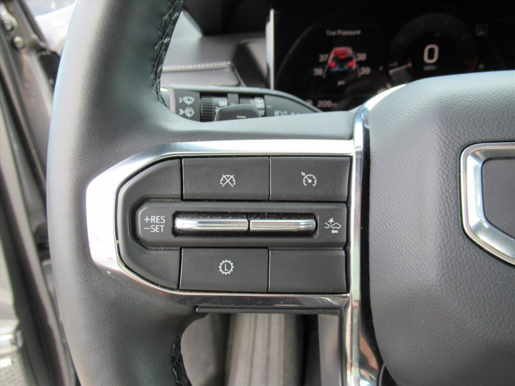 Used 2025 GMC Acadia Elevation image 24