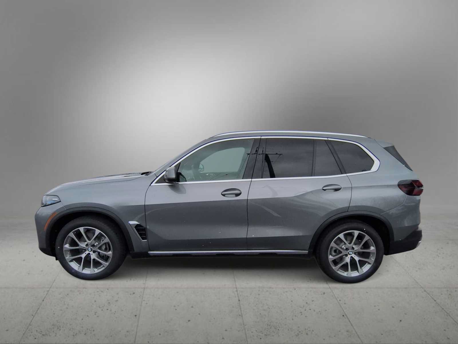 Used 2026 BMW X5 xDrive40i w/ Premium Package AWD/4WD image 5