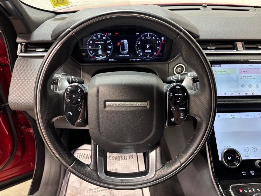 Used 2019 Land Rover Range Rover Velar R-Dynamic SE image 18