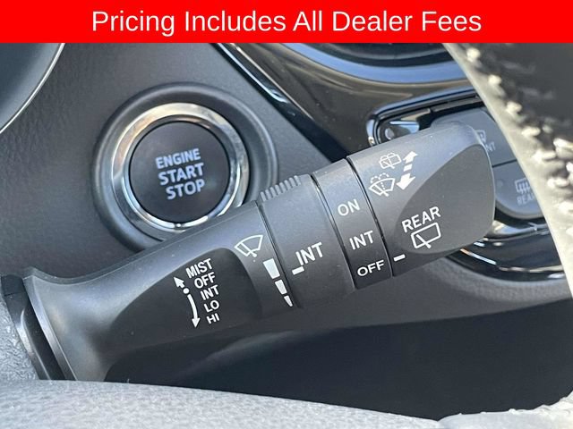 Used 2022 Toyota C-HR Limited FWD image 28