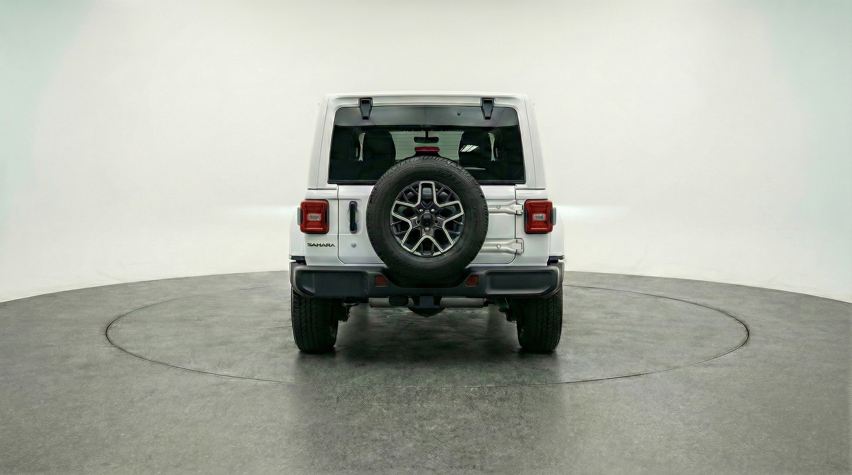 Used 2025 Jeep Wrangler Sahara image 7