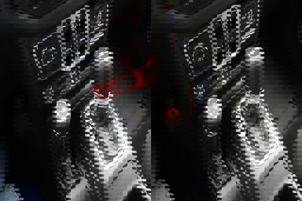 Used 2024 Jeep Wrangler Unlimited image 26