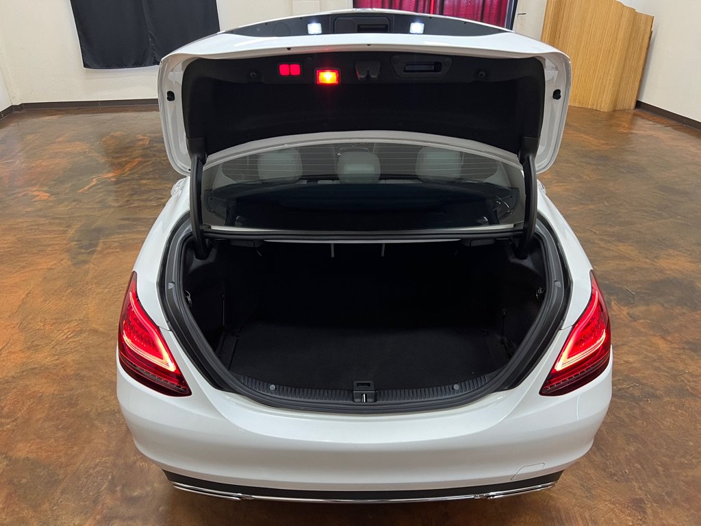 Used 2019 Mercedes-Benz C 300 Sedan image 41