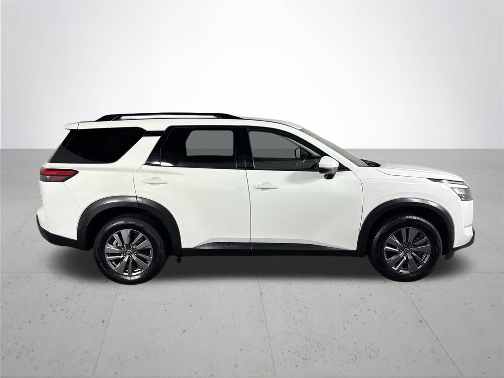 Used 2024 Nissan Pathfinder SV AWD/4WD image 5