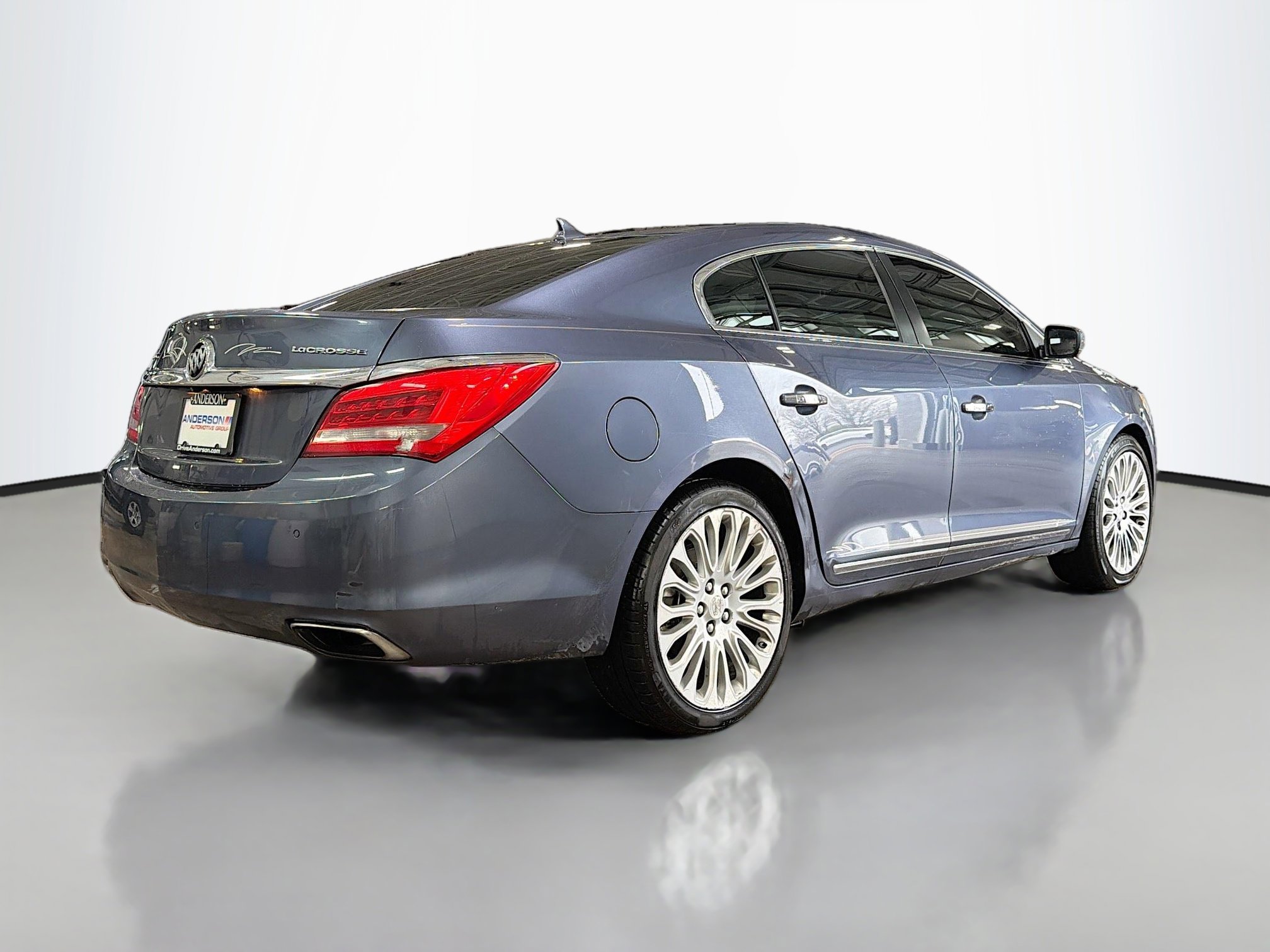 Used 2014 Buick LaCrosse Premium image 2