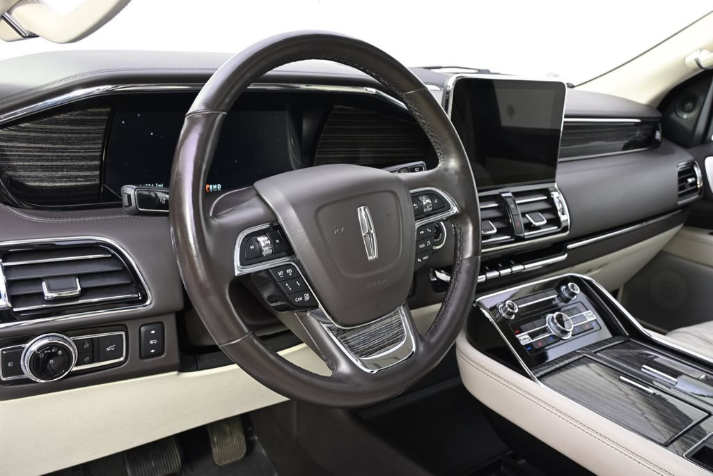 Used 2021 Lincoln Navigator L Black Label AWD/4WD image 11