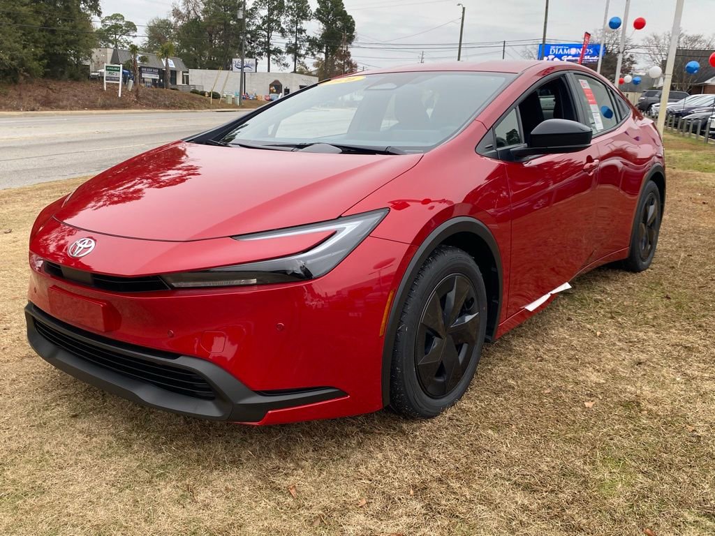 New 2026 Toyota Prius LE image 2