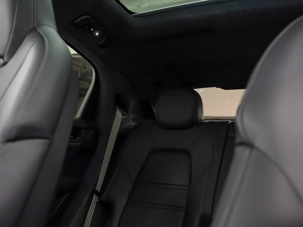 New 2026 Porsche Cayenne Turbo AWD/4WD image 35