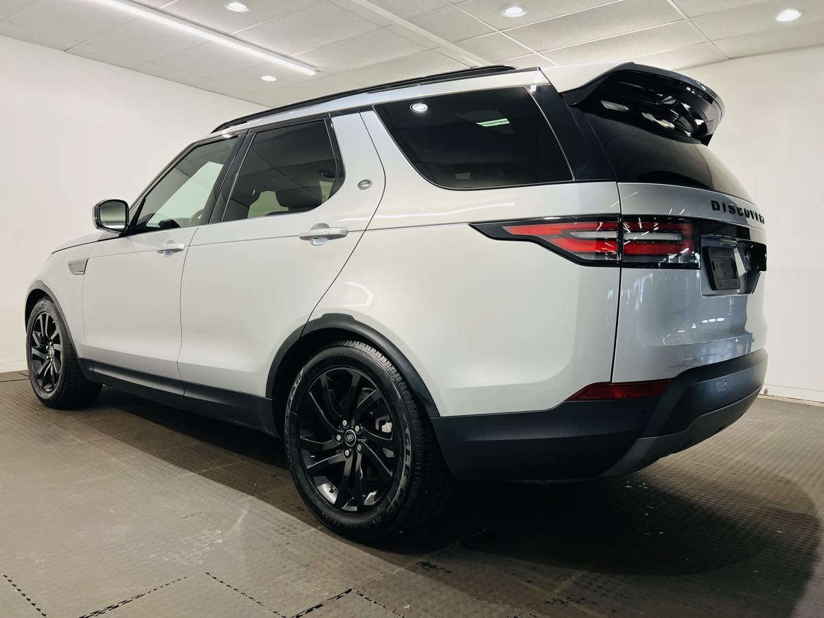 Used 2018 Land Rover Discovery HSE AWD/4WD image 4