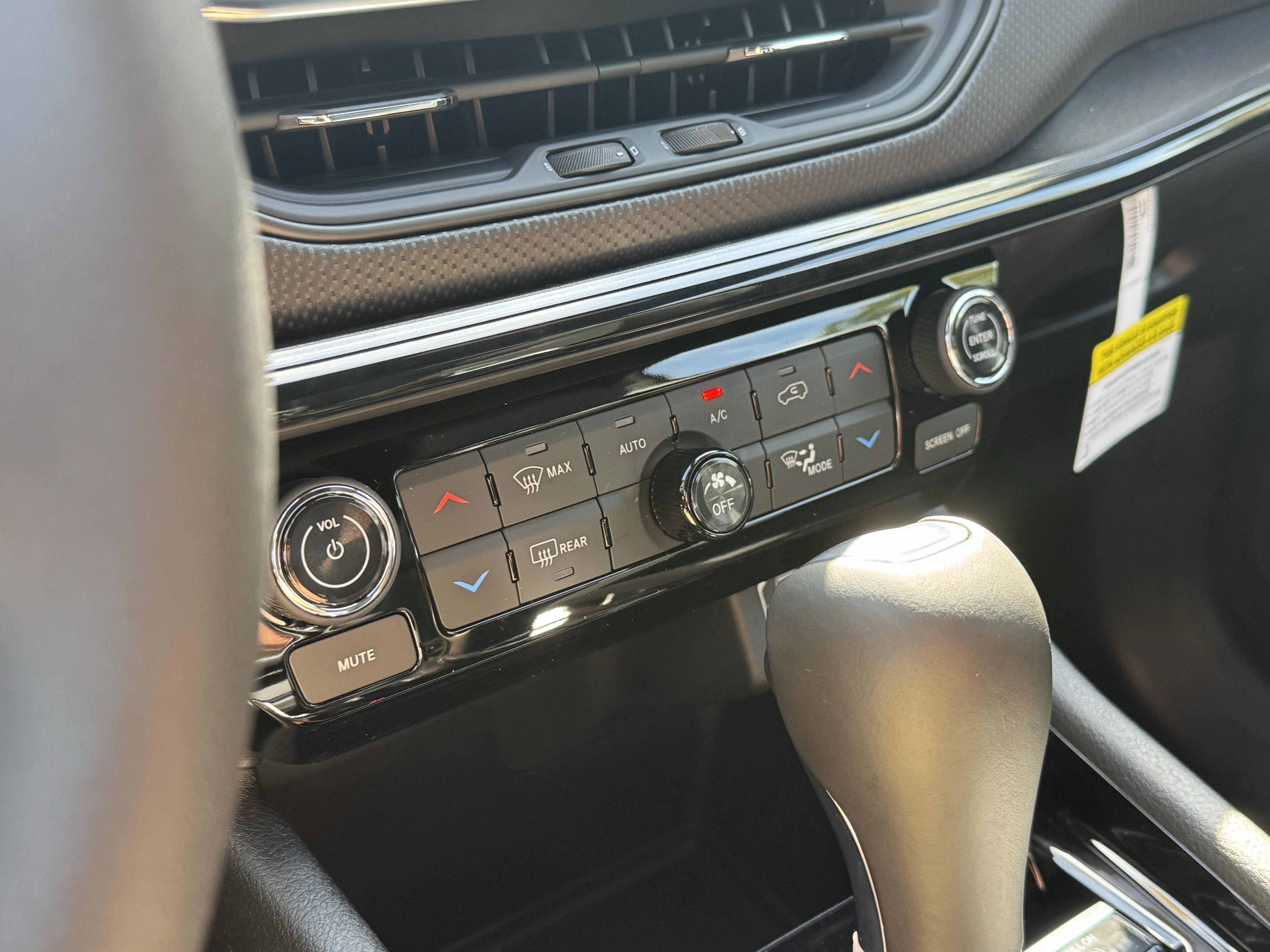 New 2026 Jeep Compass Latitude image 21